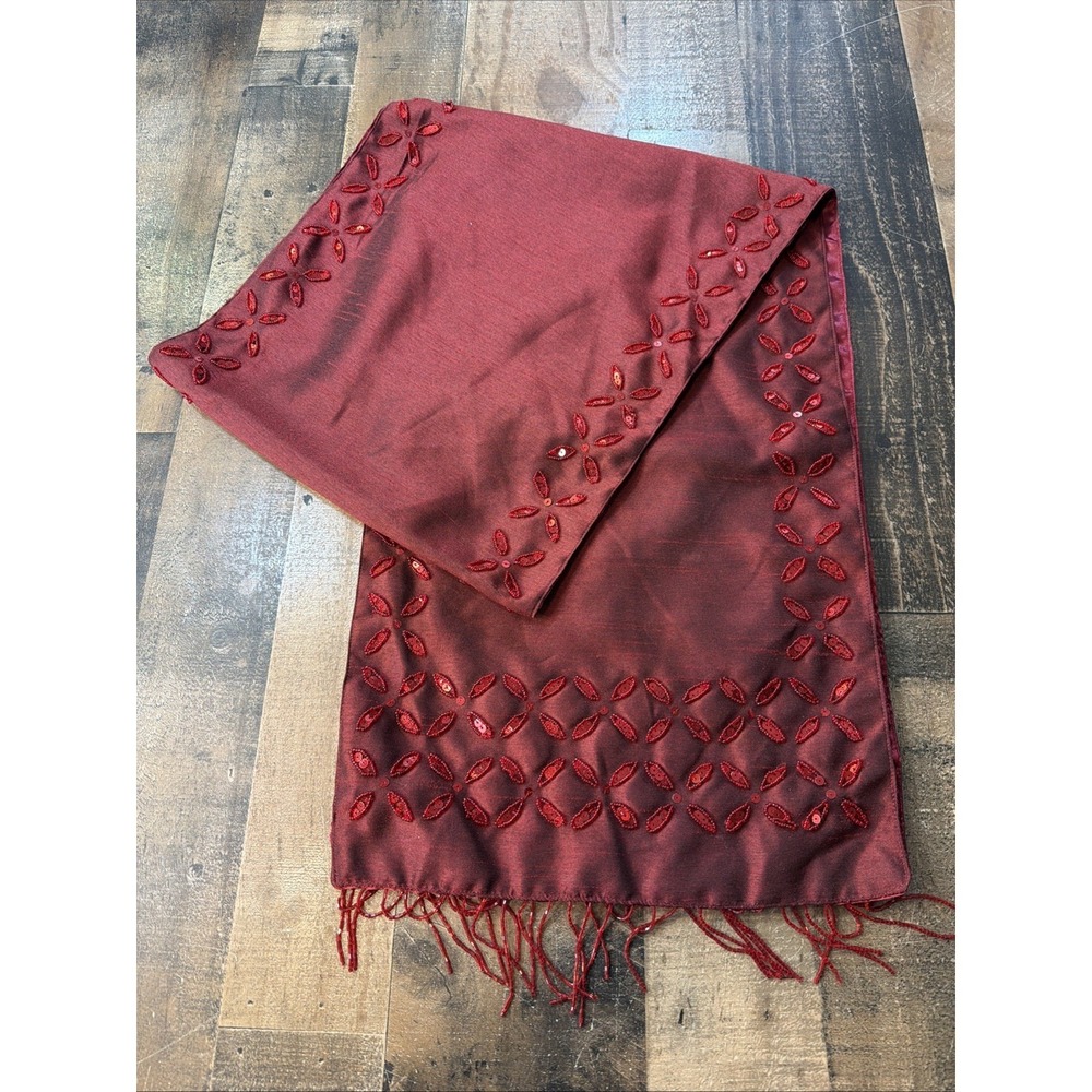 VTG Soft Impressions Burgundy Red Beaded Poinsettia Table Runner 76x12.8" Satin